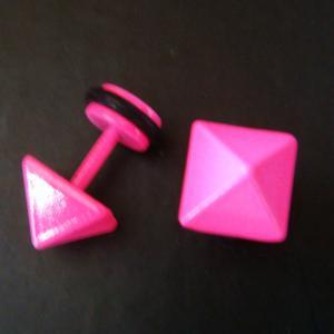 Pair Pyramid Fake Ear Plugs Ring Earlets Earrings..