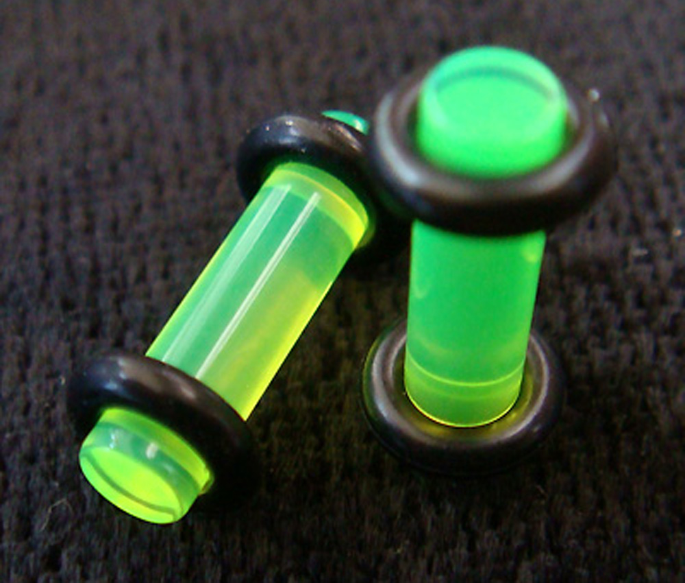 One Pair 8g 3mm Green Ear Plug Rings Earrings Earlet Lobe Body Piercing O-rings