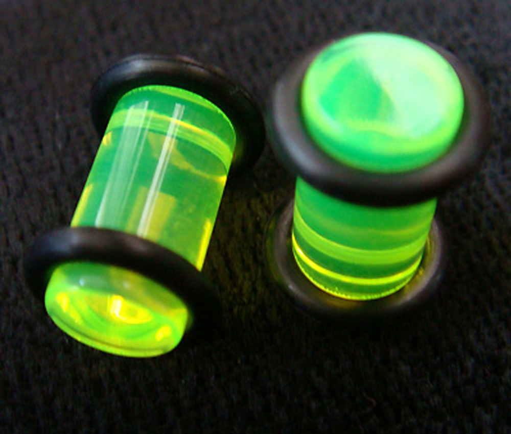 One Pair 2g 6mm Green Ear Plug Rings Earrings Earlet Lobe Body Piercing O-rings